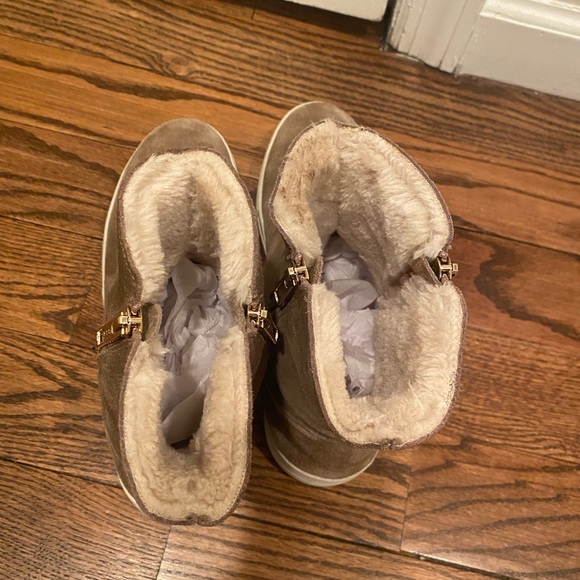 J/SLIDES Taupe Faux Fur & Suede Sneaker Booties 10 - Picture 6 of 6
